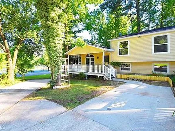 101 Hamilton Rd, Peachtree City, GA 30269