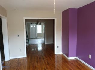 31 Pearsall Ave, Jersey City, NJ 07305