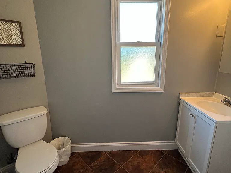 1155 Plymouth Ave S #1 — Photo 10