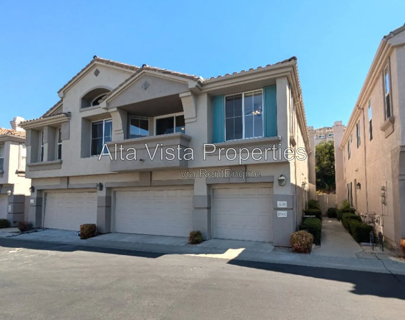 2 bed, 2.0 bath, 1094 sqft, $3,349 — Photo 1