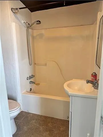 2 bed, 1.0 bath, 665 sqft, $1,000 — Photo 4