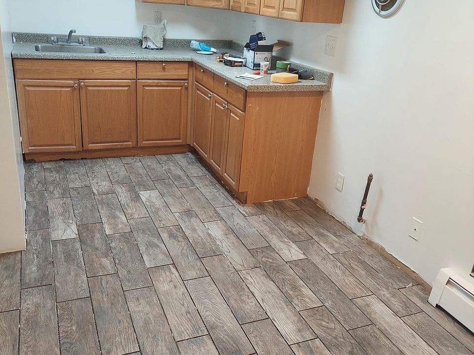 1st image of 829 David Ct