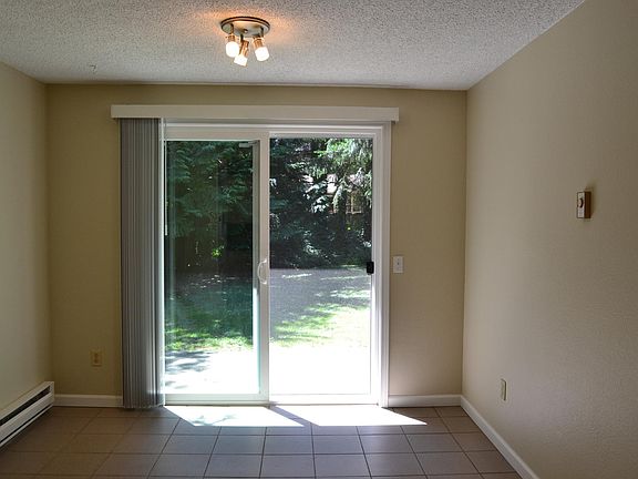 5th image of 12825 100th Ave NE APT B