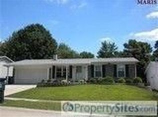 1447 La Cerros, Hazelwood, MO 63031