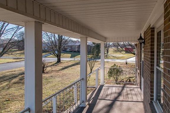5th image of 338 Glendor Dr