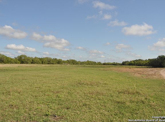 2nd image of 3525 Fm 462 E