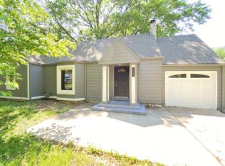 5710 Hadley St, Merriam, KS 66202