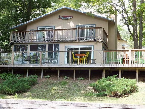 4th image of 18877 Lakewood Cir