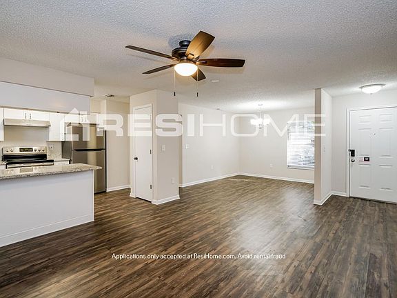 4th image of 5547 Southgrove Dr