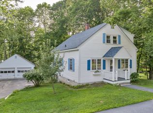 41 Pine St, Alton, NH 03894