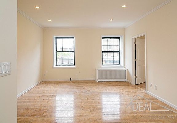 4th image of 146 Willow St APT 5