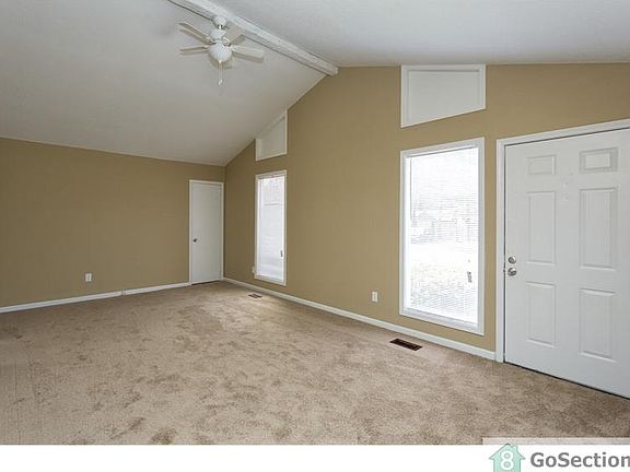 3rd image of 5723 Desoto Dr