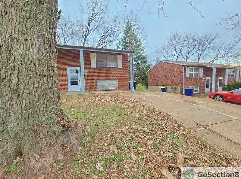 1st image of 4096 Esseldale Dr
