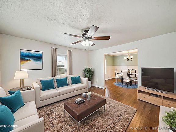 5th image of 119 E Ross Ave