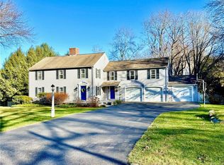 76 Cindyann Dr, East Greenwich, RI 02818