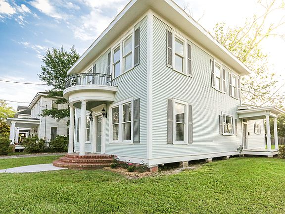 Side elevation from Kirby Ln