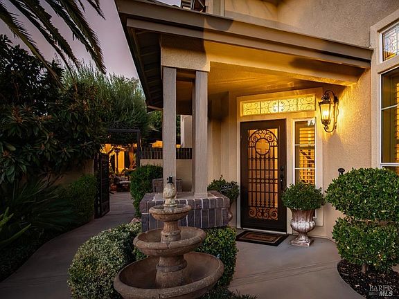4th image of 1001 Woodcrest Court