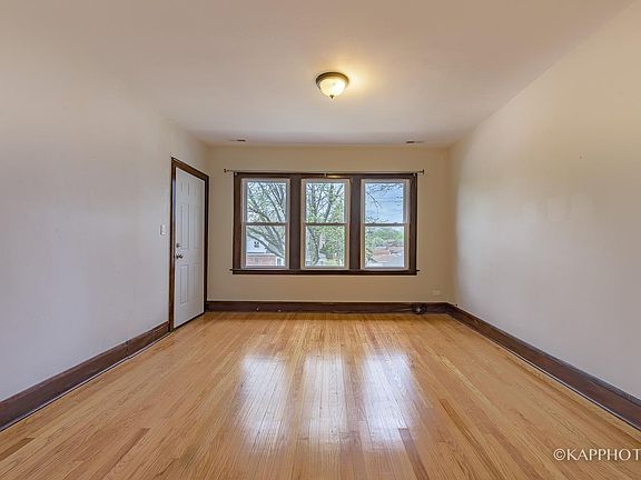 5th image of 5849 W Peterson Ave #2