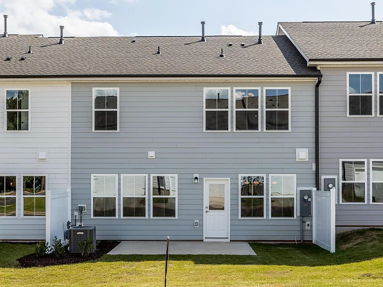 547 Glen Clova Dr — Photo 18
