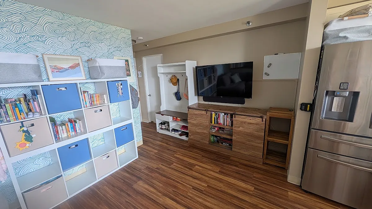 2 bed, 736 sqft, $3,550 — Photo 3
