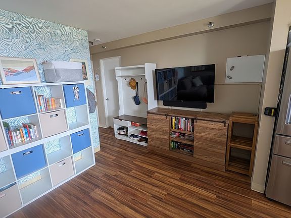 3rd image of 2916 Date St APT 19G