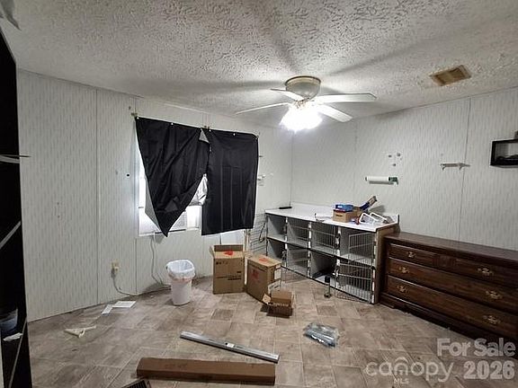 4th image of 890 Snohan Rd #19