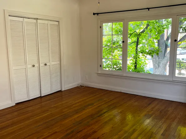 222 N Chevy Chase Dr APT 5, Glendale, CA 91206