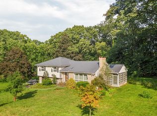 37 Hollingsworth Rd, Milton, MA 02186