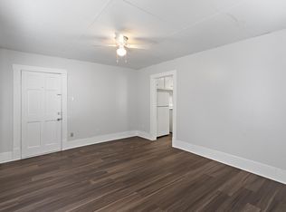 20 E 10th Ave APT B, Hutchinson, KS 67501
