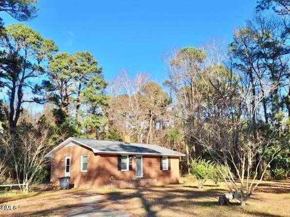 1108 E Old Highway 74 76, Lake Waccamaw, NC 28450