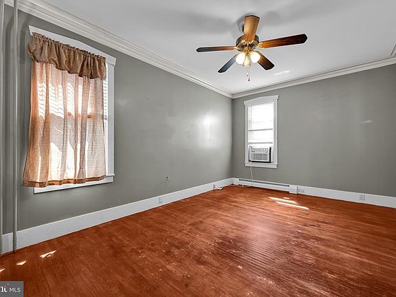 4th image of 110 N Main St