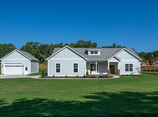 32 Quail Rd, Gray Court, SC 29645