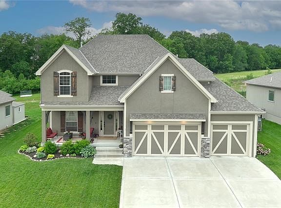 2nd image of 3118 NE 92nd St