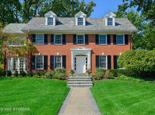 614 Essex Rd, Kenilworth, IL 60043