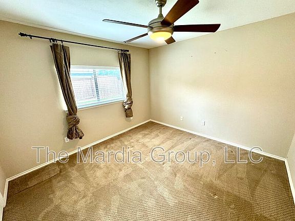 5th image of 1205 University Dr