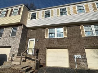 153 Hunting Creek Rd N, Canonsburg, PA 15317