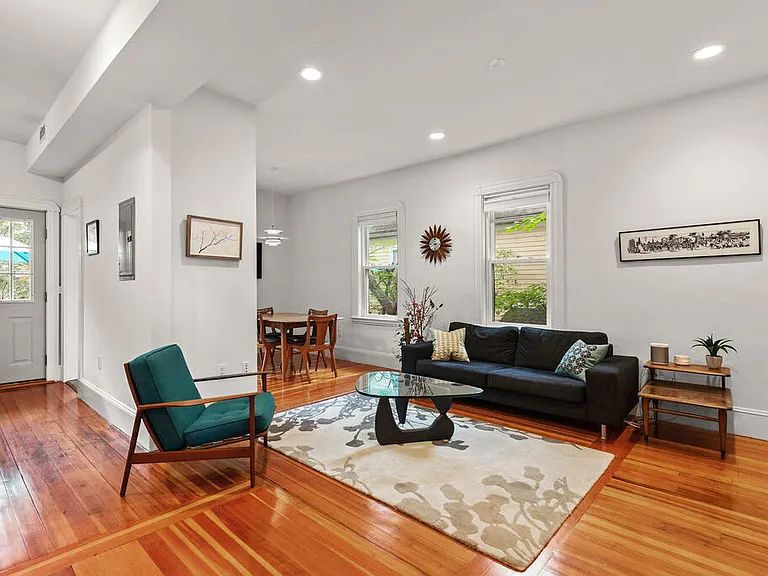46 Elmwood St #2 — Photo 4