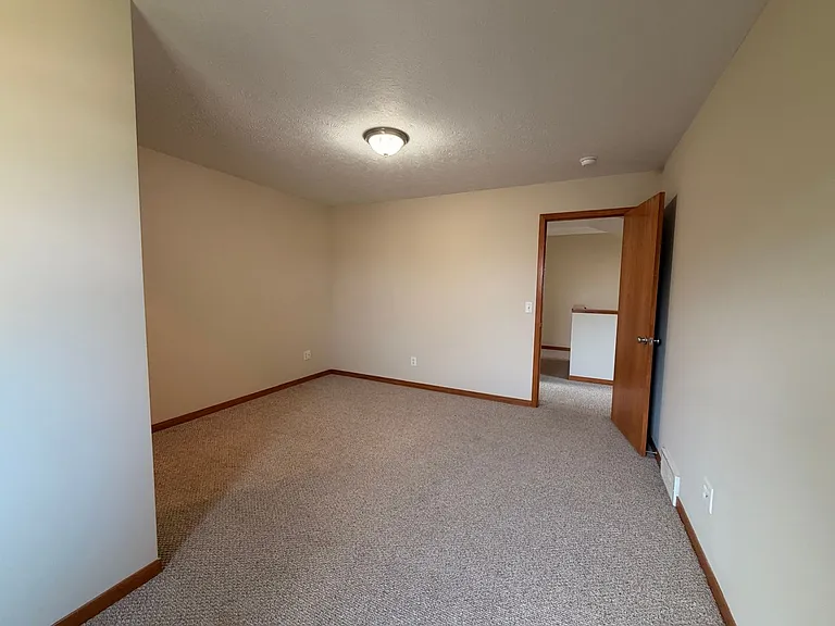 6780 Bent Grass Dr SE — Photo 9