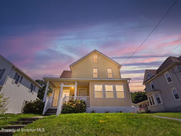 526 South St, Avoca, PA 18641