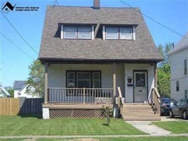 1st image of 1110 W 10th St