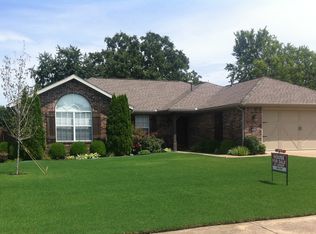 2203 S 43rd St, Springdale, AR 72762
