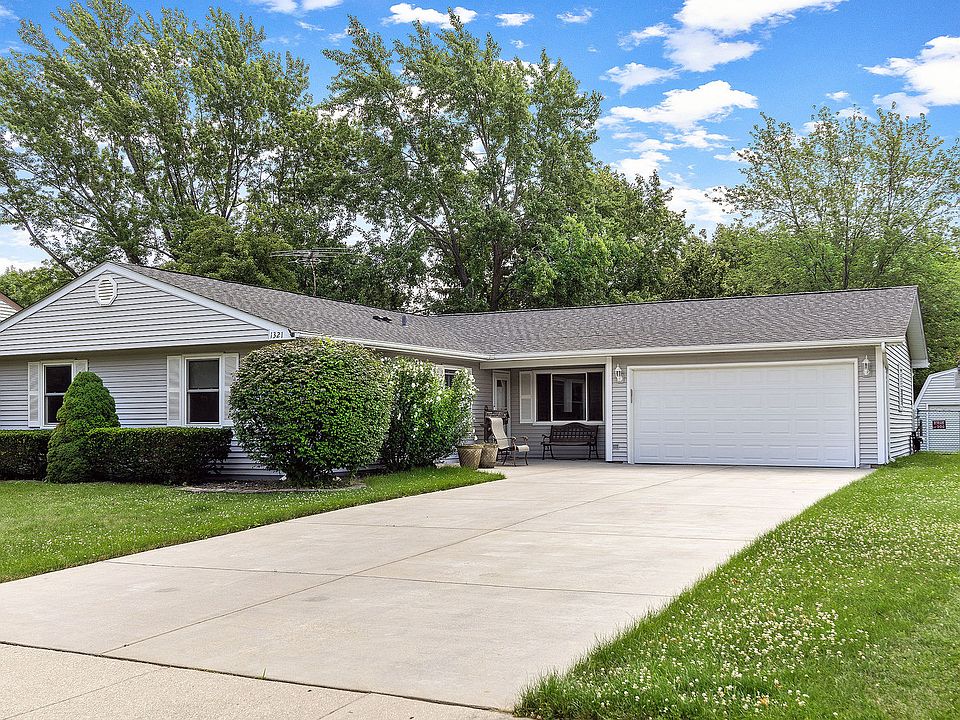 1st image of 1321 Elm Dr