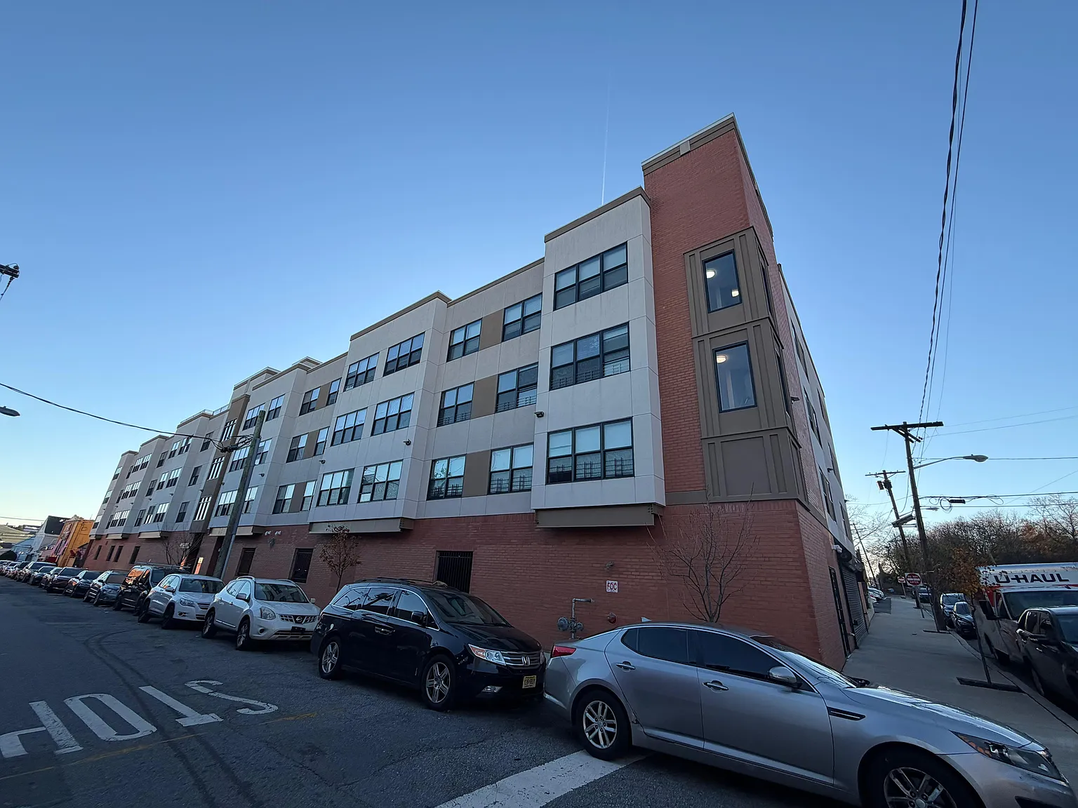 2 bed, $2,290 — Photo 1