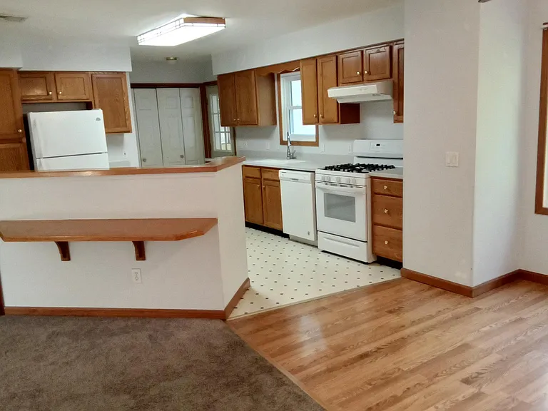 5 Jane Ct — Photo 3