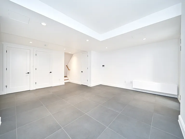 325 W 93rd St #1AN — Photo 16