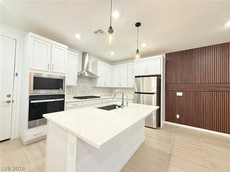 11402 Crimson Ledge Ave — Photo 8