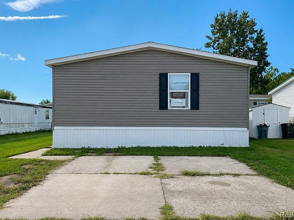 2nd image of 30153 Joliet Ct