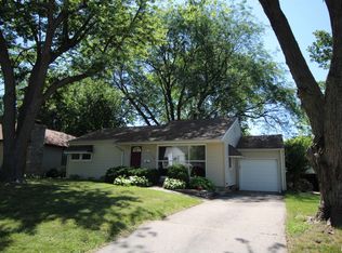 4128 N Hollyridge Cir, Peoria, IL