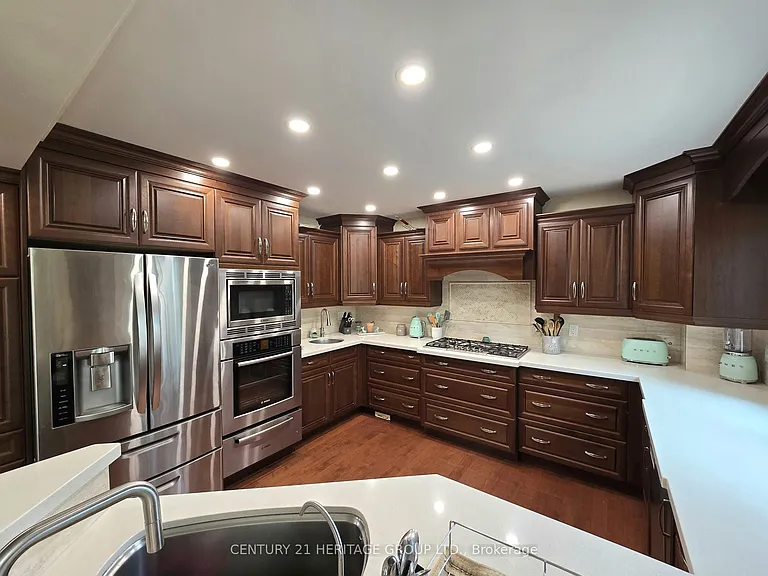 163 Fox Run — Photo 7