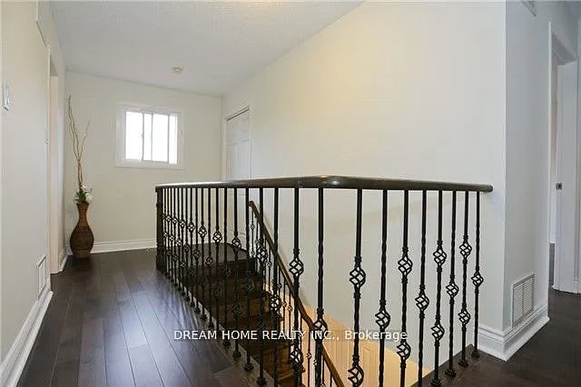 2425 Carlanne Pl #MAIN — Photo 16